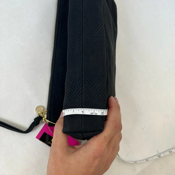 Victoria Secret Fold-Over Classic Black With Bow Wristlet Clutch Bag NWT - Picture 10 of 11